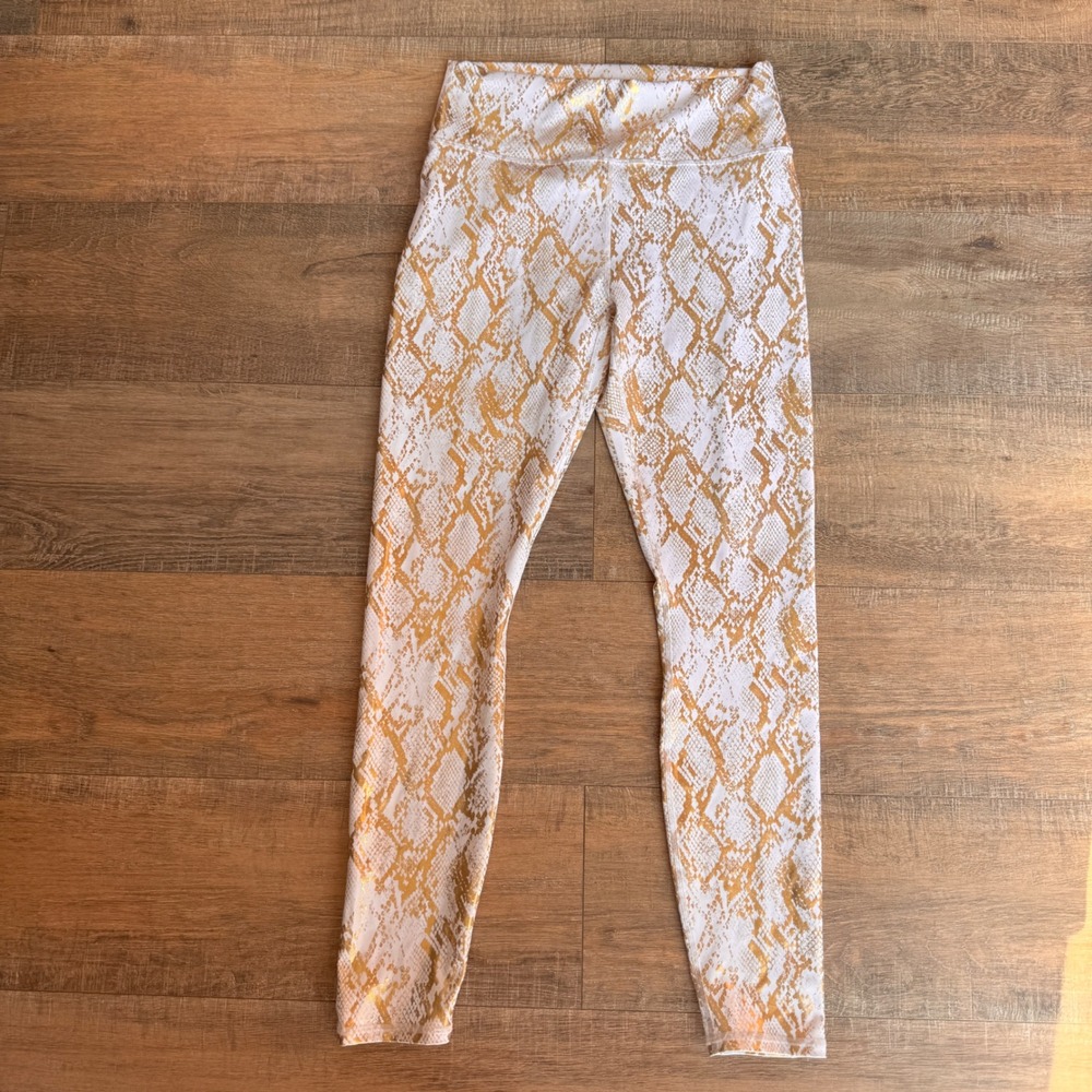 NWT Fabletics High Waisted Copper Foil Snake Legging White Gold Large